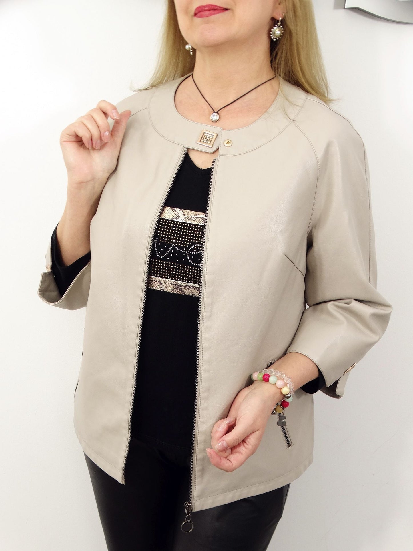 Street Wave Elegant Faux Leather Jacket For Women Premium Chic Versatile Outerwear