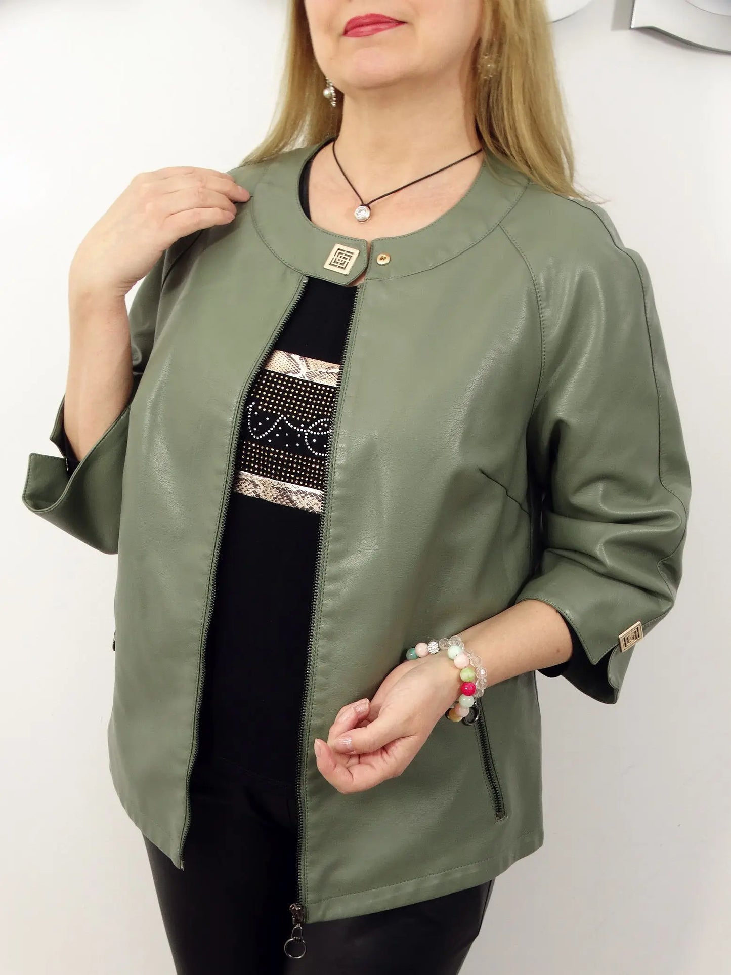 Street Wave Elegant Faux Leather Jacket For Women Premium Chic Versatile Outerwear