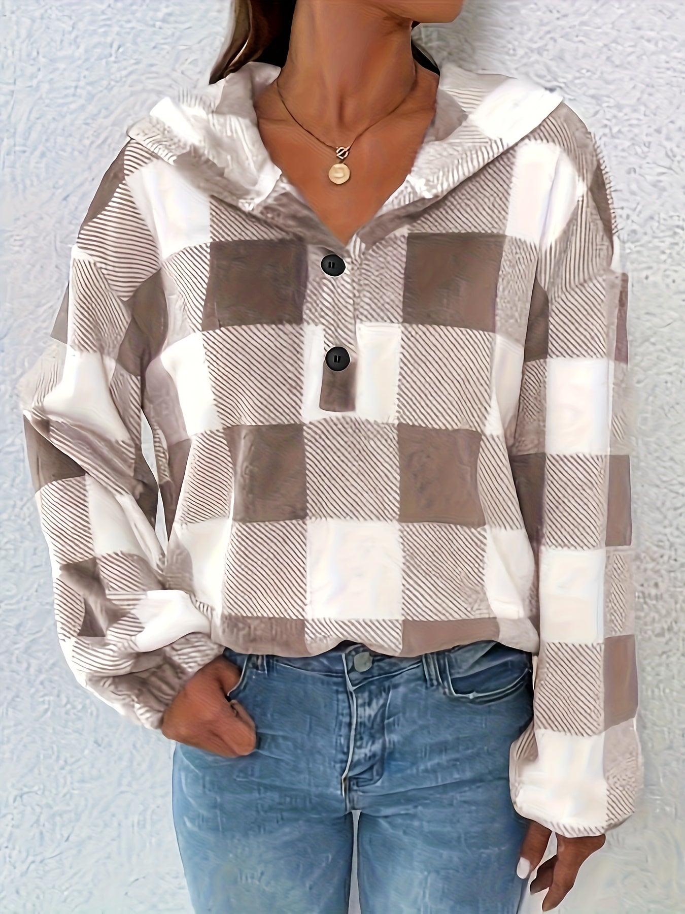 Street-wave Flannel Plaid Hoodie for Women Cozy Cotton-Poly Blend, Trendy Everyday Layering Essential