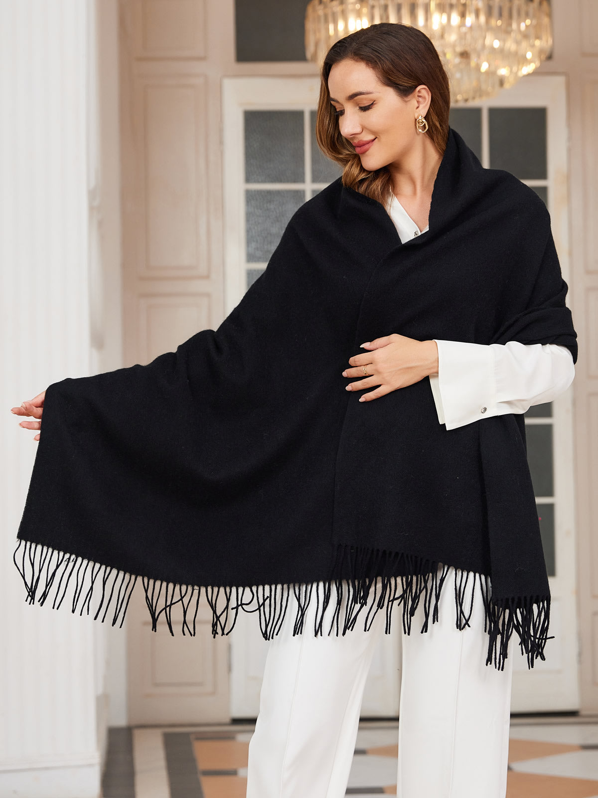Street-wave Grey Wool Scarf For Women Luxurious Warmth And Classic Winter Style Premium Essential
