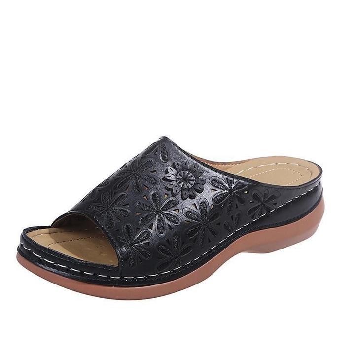 Women's Flat Cushioned Sandals with Supportive Design and Versatile Style