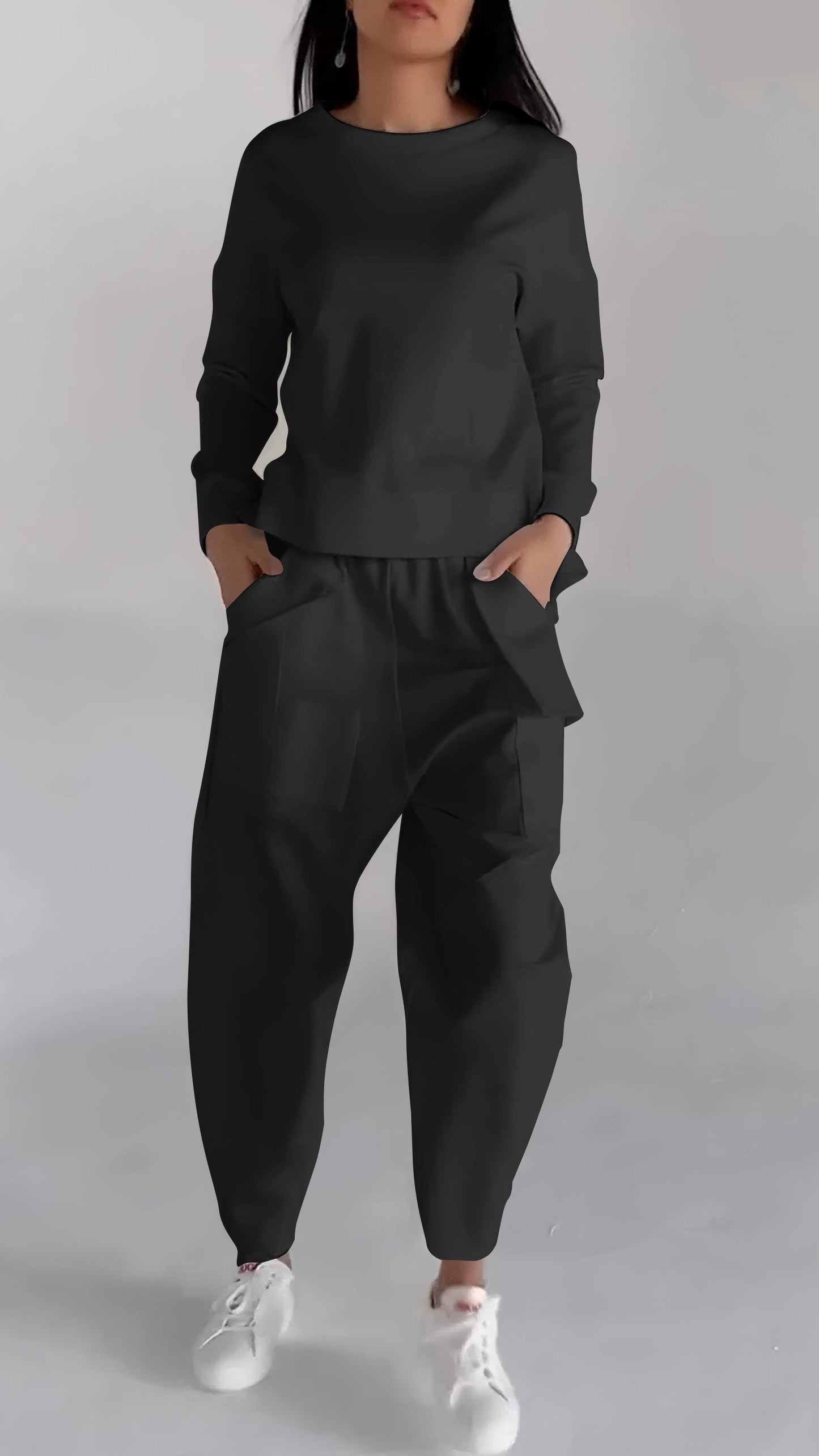 Street-wave Functional Womens Set With Lightweight Sweater Look And Pockets For Busy Urban Women