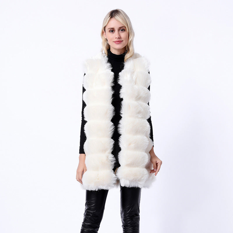 Street-wave Women's Faux Fur Vest With Structured Design And Pockets For Cozy Chic Style