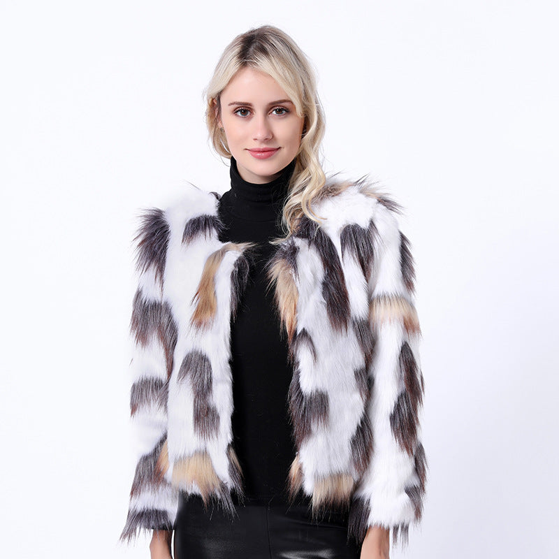 Street-Wave Women Faux Fur Coat With Bold Pattern And Voluminous Sleeves For Trendsetting Style