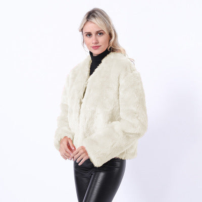 Street Wave Short Pink Faux Fur Jacket For Women With Modern Cut And Wide Sleeves Cozy Warmth