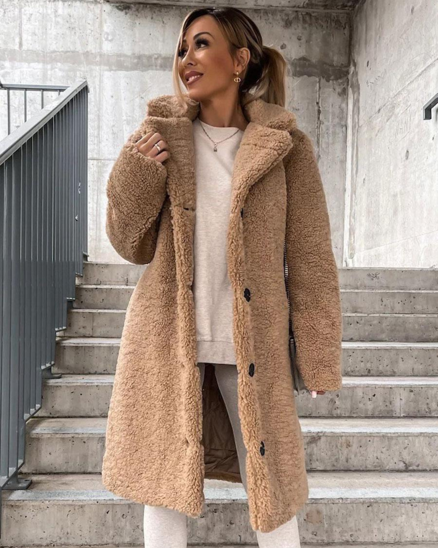 Street-wave Teddy Coat For Women Ultra Cozy Plush Winter Outerwear With Timeless Style