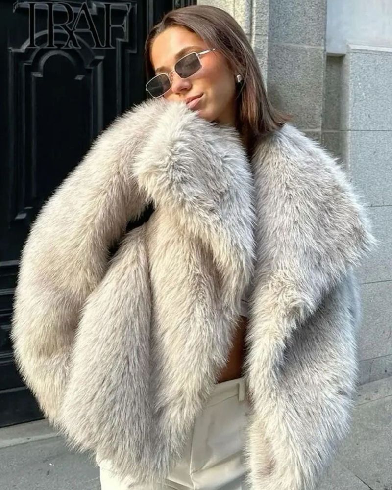 Street-Wave Faux Fur Coat For Women Warm Cozy Plush Look Front Snap Closure Glamorous Style