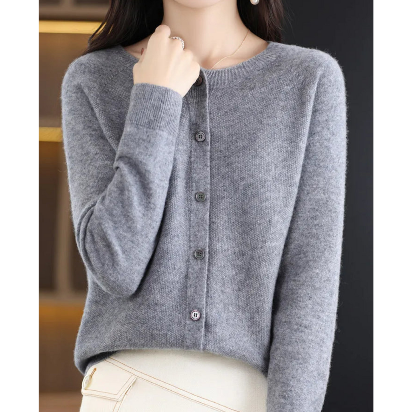 Street-wave Amalia Cozy Knit Cardigan Vest for Women - Warm Timeless Style with Button Front