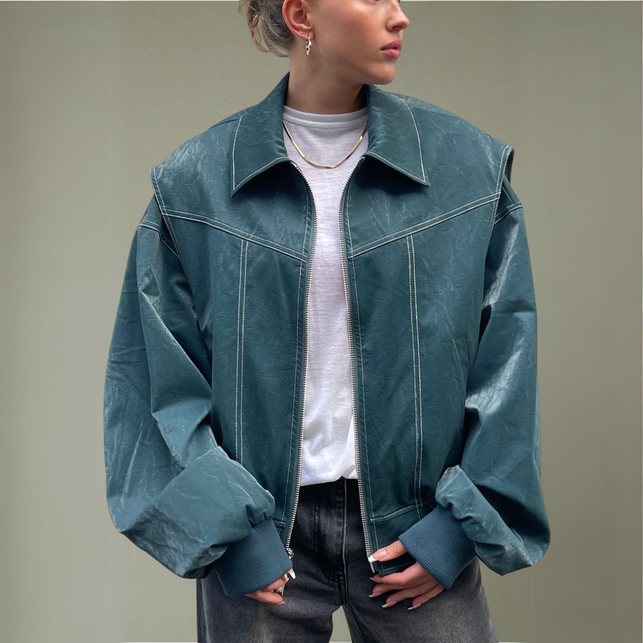 Street Wave Green Leather Bomber Jacket For Women With Oversized Fit And Contrast Stitching