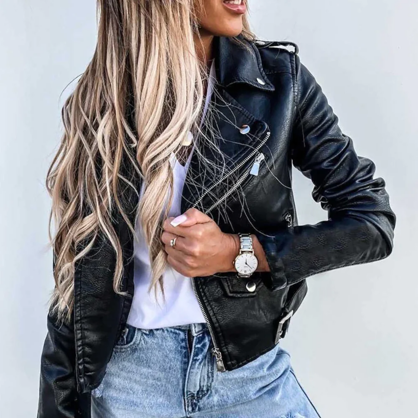 Street-wave Leather Jacket For Women With Zipper Details And Belted Silhouette And Modern Fit