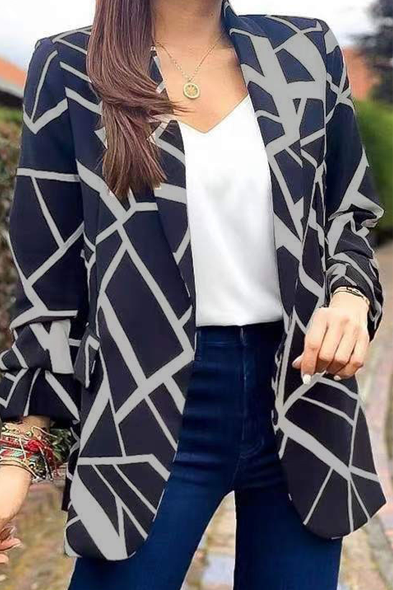 Street-Wave Geometric Print Blazer For Women With All Day Comfort And Chic Style