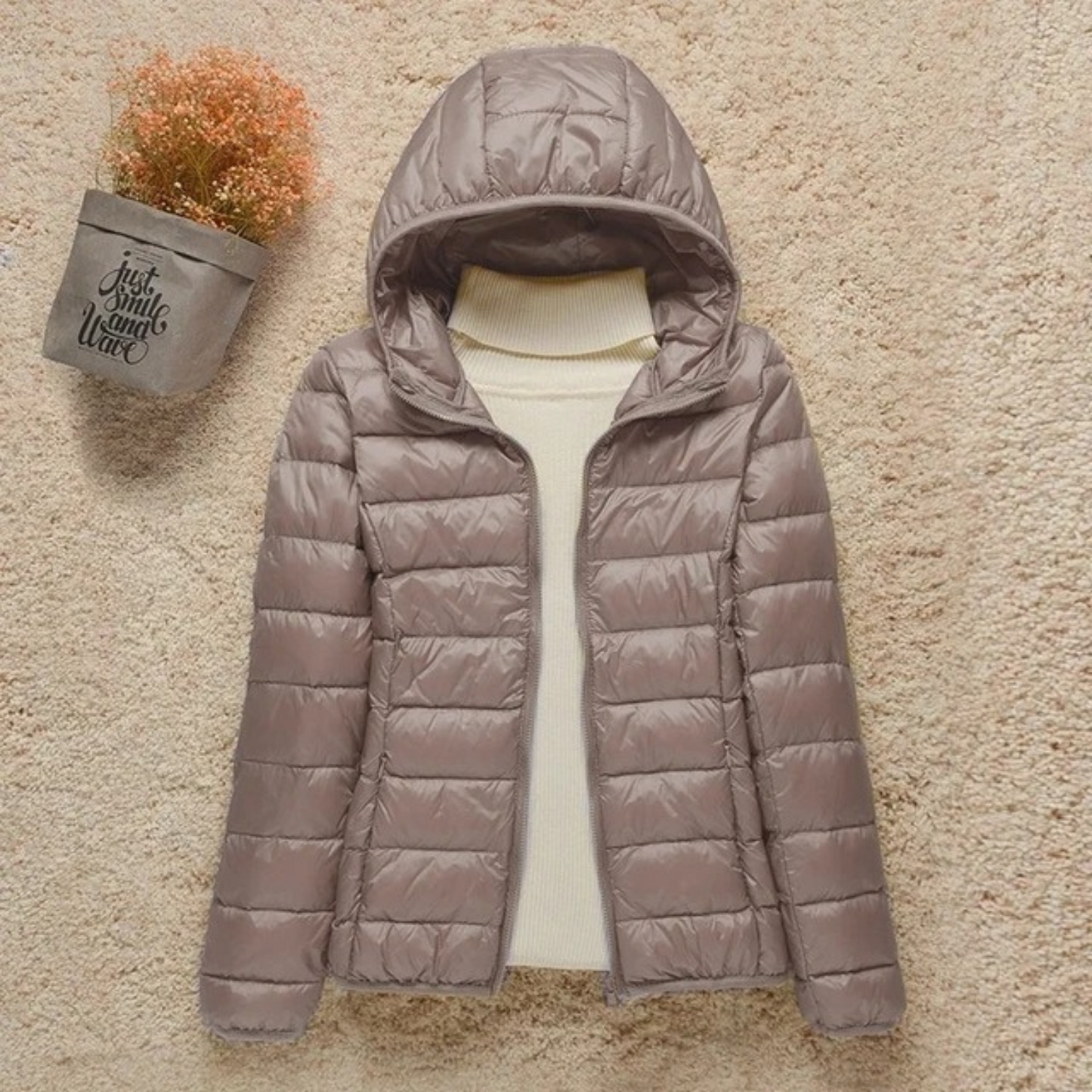 Street-wave Lightweight Puffer Jacket For Women With Hood Insulated Cozy Style For Everyday Wear