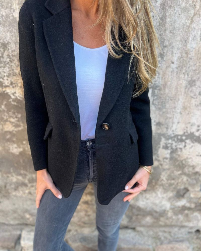 Street Wave Classic Blazer For Women, Soft Tailoring, Warm Yet Stylish Everyday Wardrobe Essential