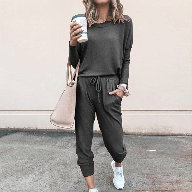 Street Wave Womens Casual Jogger Set With Relaxed Fit And Handy Pockets For Weekend Relaxation And Active Errands