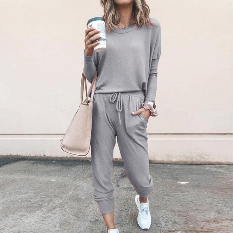 Street Wave Womens Casual Jogger Set With Relaxed Fit And Handy Pockets For Weekend Relaxation And Active Errands