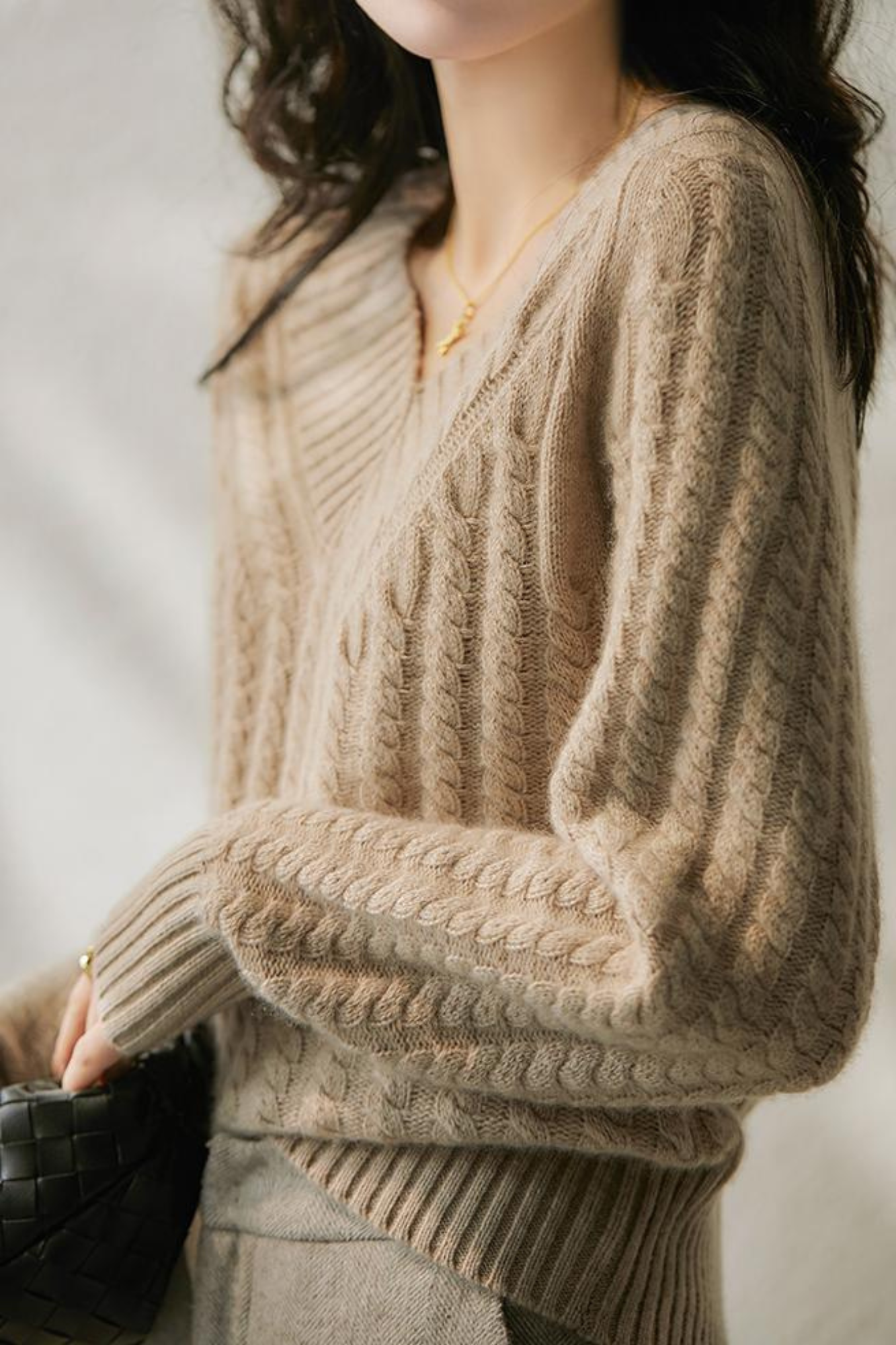 Street Wave Women's V Neck Cable Knit Pullover Sweater With Cozy Raglan Sleeves