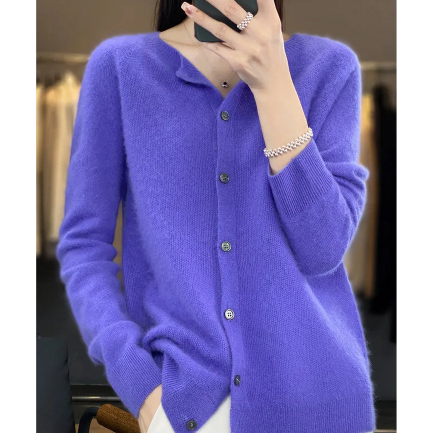 Street-wave Amalia Cozy Knit Cardigan Vest for Women - Warm Timeless Style with Button Front