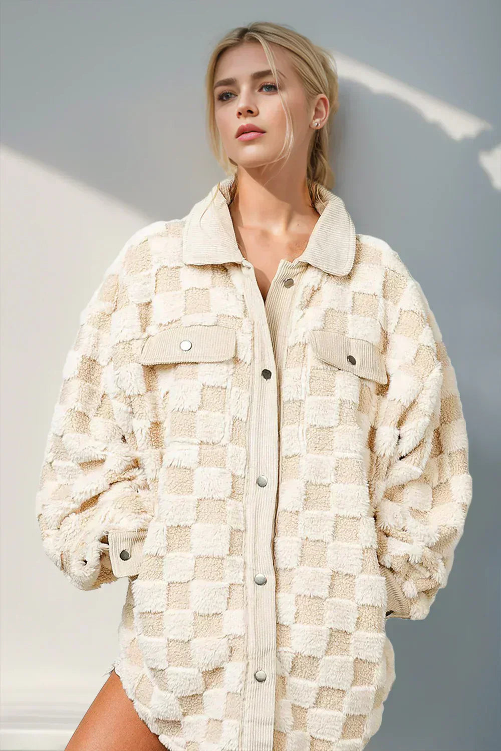 Street-Wave Cozy Checkered Coat With Button Closure For Plus Size Women Soft And Versatile