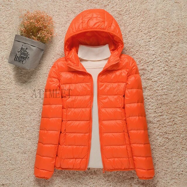 Street-Wave Women's Puffer Jacket Lightweight Down Warmth Elegant Winter Essential
