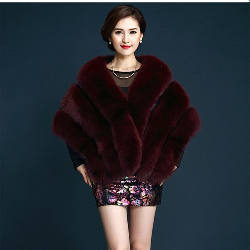 Street Wave Women's Luxury Faux Fur Stole With Voluminous Silhouette For Elegant Evening Wear