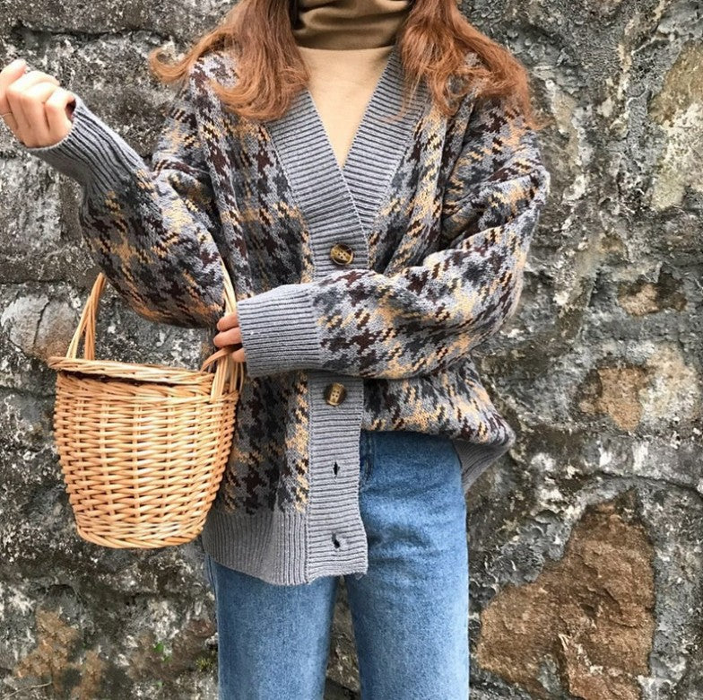 Street-wave Women Cable Knit Cardigan With Wooden Buttons Cozy Chic Everyday Wear