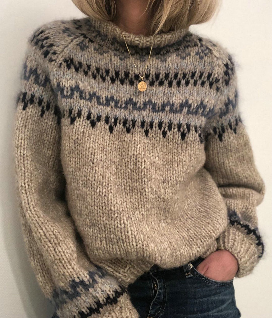 Street-wave Women Chunky Knit Sweater With High Collar And Unique Pattern Cozy Wool Warmth