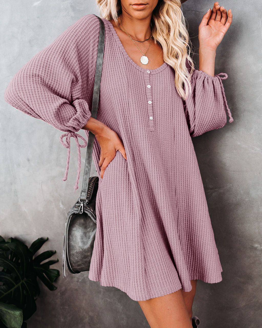 Street-Wave Womens Button Front Knit Dress With Ruffle Details And Decorative Hem