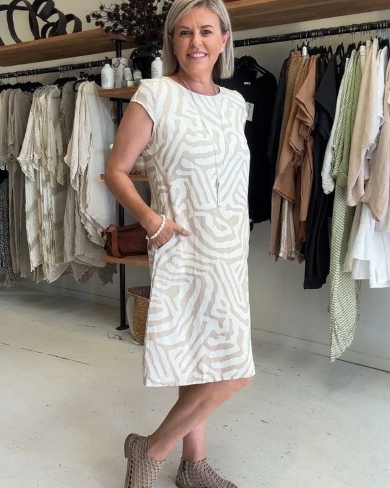 Women's Summer Dress with Round Neck and Printed Design