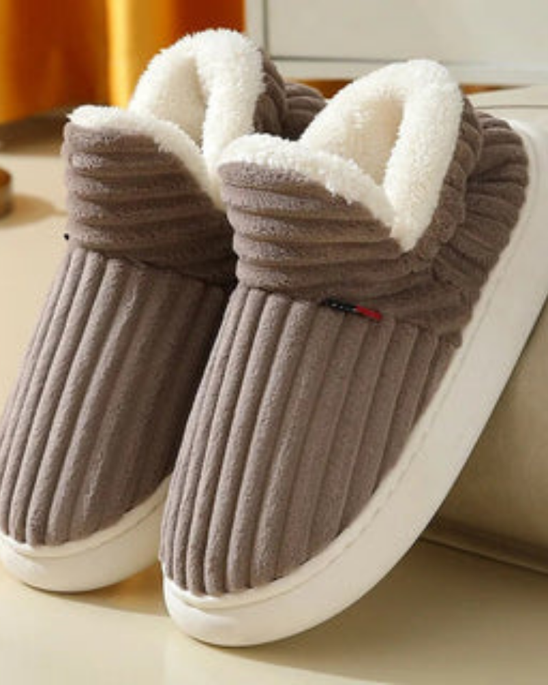 Street-Wave Winter Slippers For Modern Women Ultra Warm Plush Lining Cozy Indoor Comfort