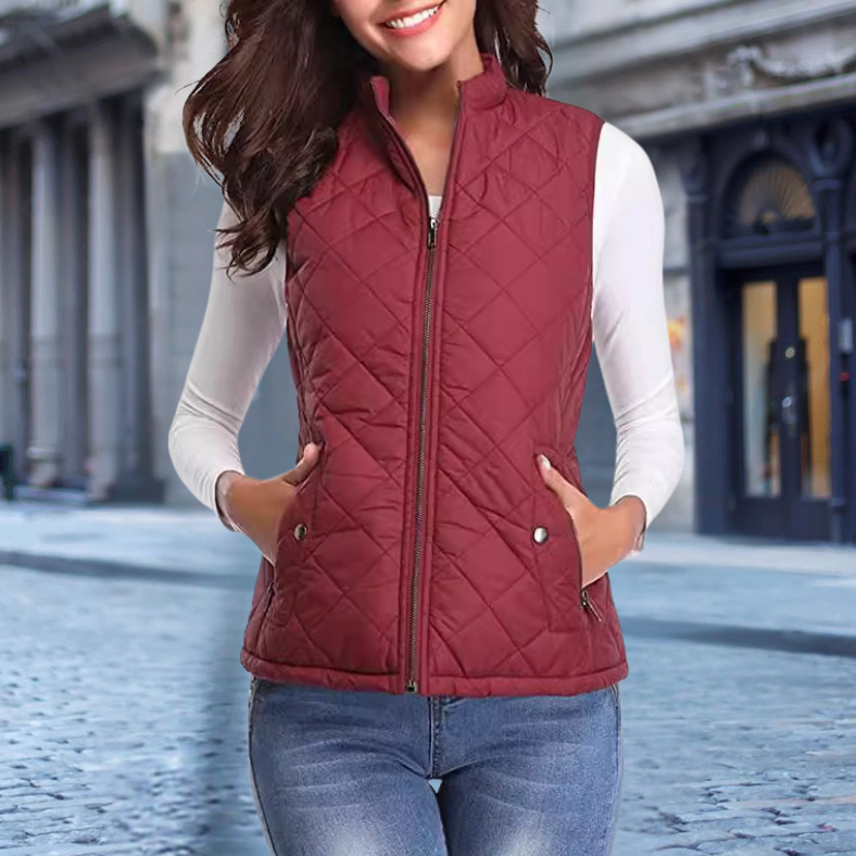 Street-Wave Quilted Jacket For Women With Full Zip Front Warmth And Convenient Pockets For Everyday Wear