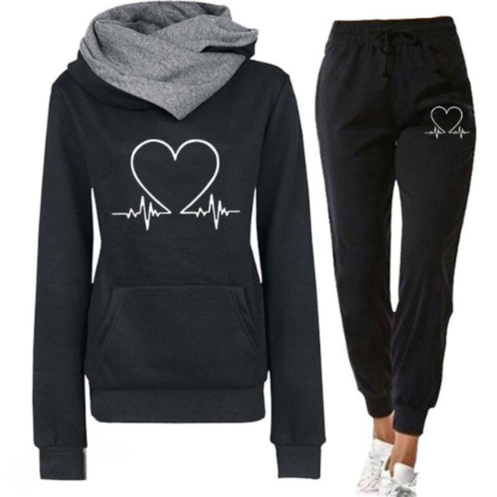 Street-wave Heartbeat Jogging Set for Women Cozy Warmth and Plush Comfort Lounge Wear