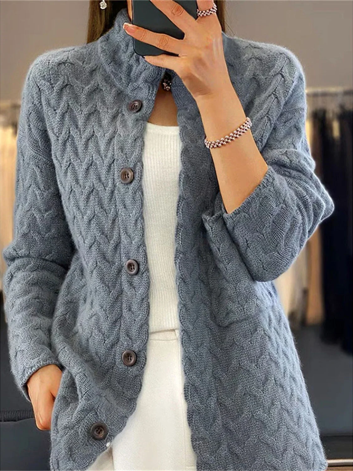 Street-Wave Women Cardigan Cozy Yet Elegant Knit For Everyday Comfort And Style Today