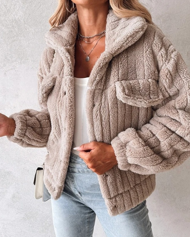 Street-Wave Cozy Short Teddy Jacket For Women Plush Faux Fur Trendy Transitional Outerwear