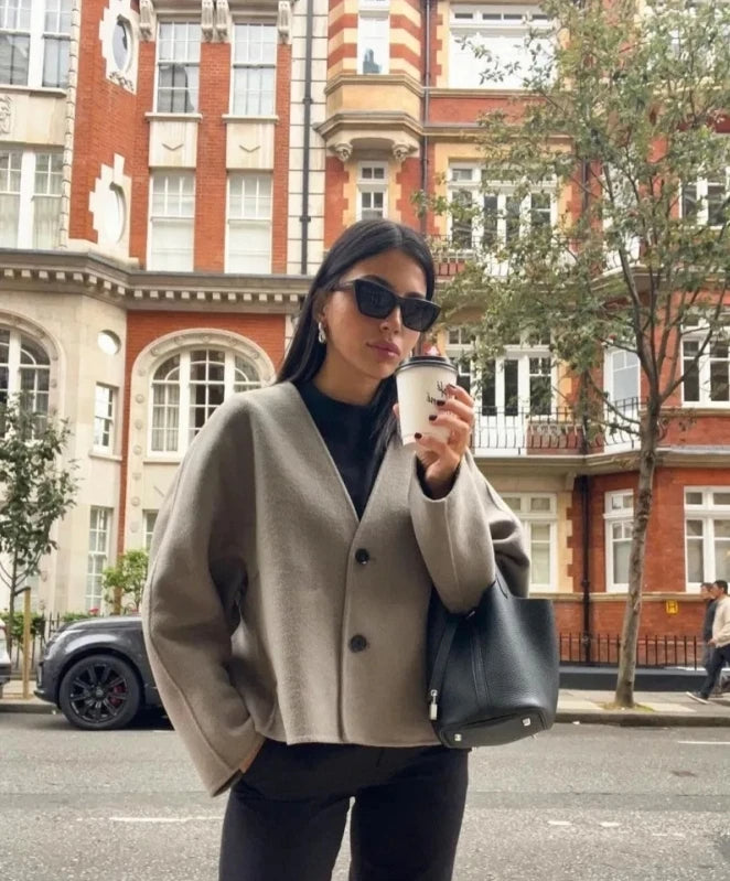 Street-wave Winter Jasmine Coat For Women Urban Warmth Chic Trendy Oversized Silhouette