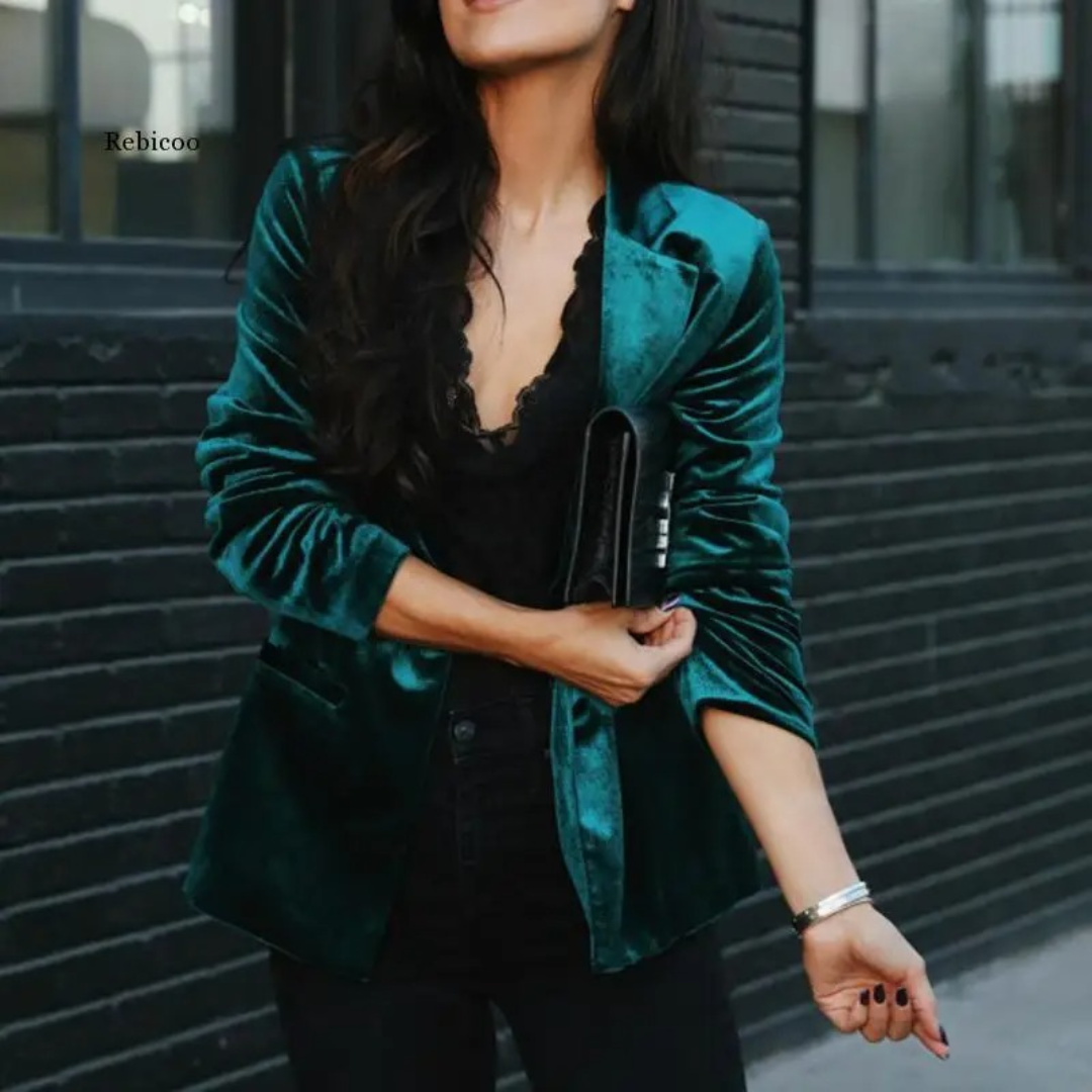 Street-Wave Velvet Blazer For Women, Flattering Fit, Office To Evening Versatile Style