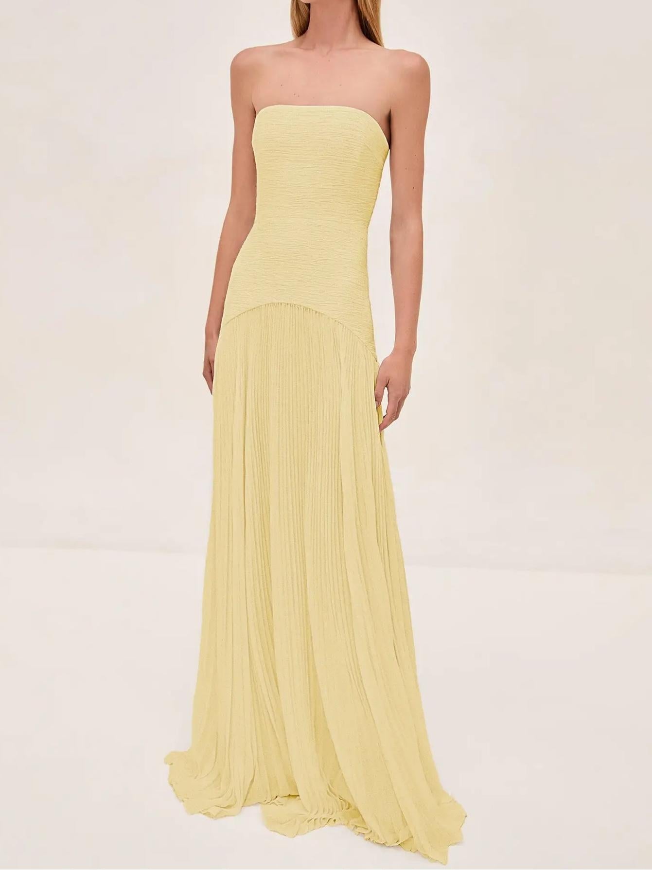 Street-Wave Ruby Strapless Maxi Dress For Bridesmaids With Pleated Skirt Elegant