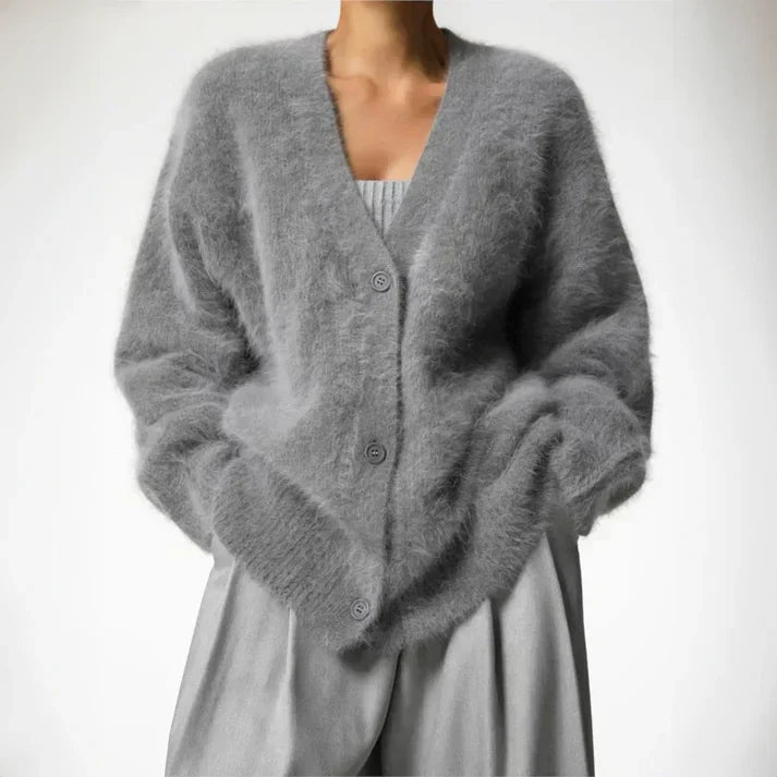 Street-wave Cashmere Cardigan LAurablend Couture Luxuriously Soft Knit For Trendsetting Women And Elegant Occasions