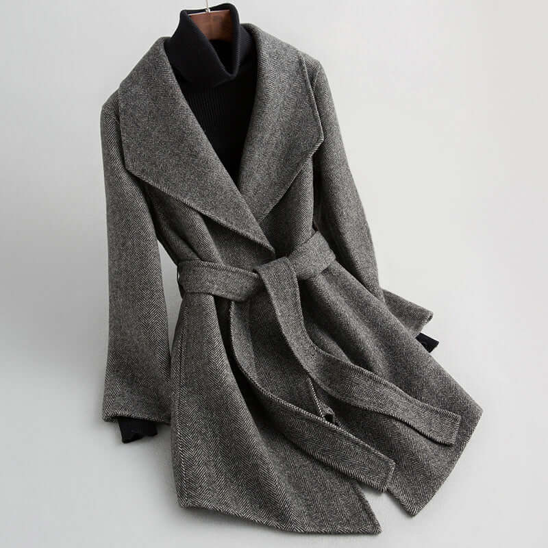Street-Wave Women's Tailored Double-Breasted Coat Belted for Elegant Everyday Chic