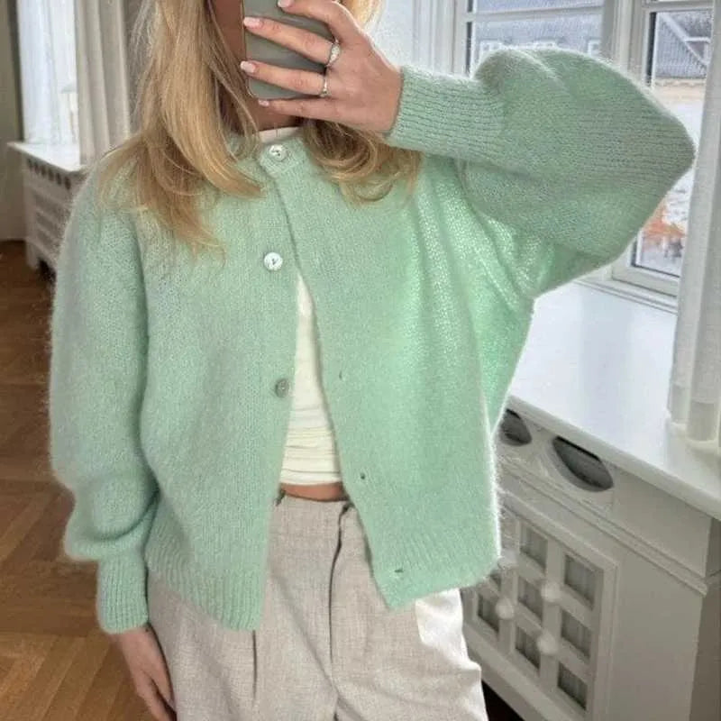 Street-Wave Womens Button Down Knit Sweater Cozy Soft Knit For Women Chic Everyday Wear