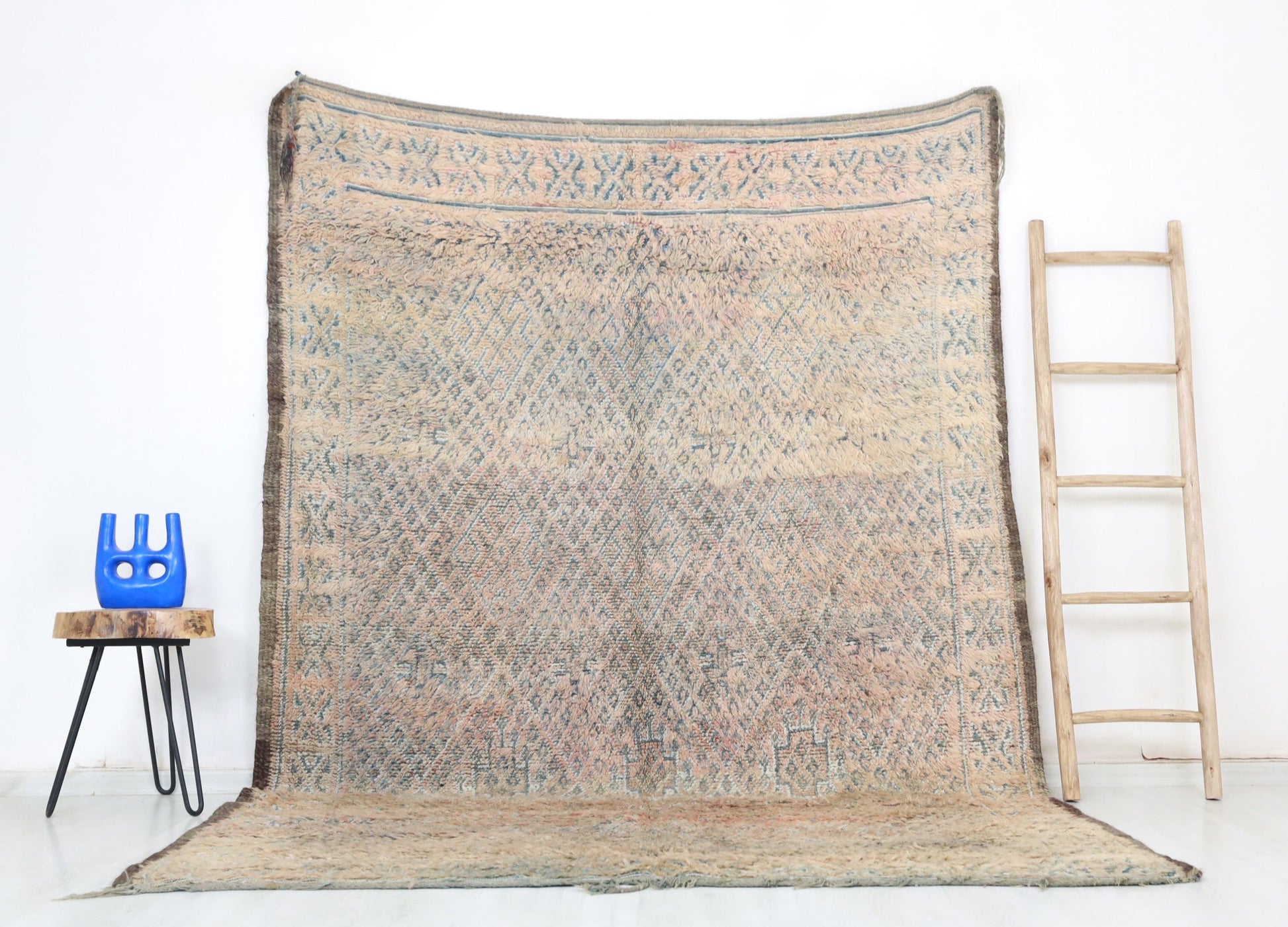 Hennuba Vintage Moroccan Rug  6'7" x 8'9" - Street-Wave