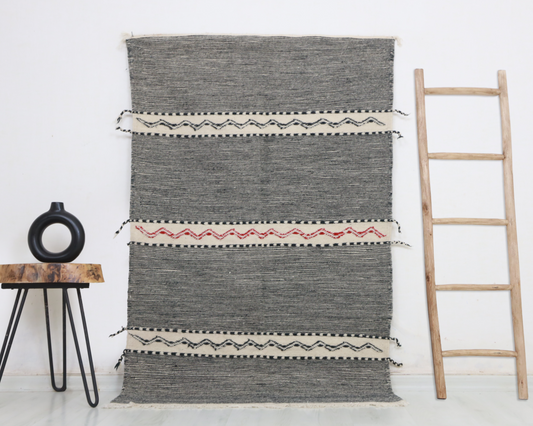 Issid  Moroccan Kilim Rug 3'3" x 5'2" - Street-Wave