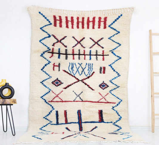 Taslilt  Moroccan Rug 4'9" x 7'9" - Street-Wave