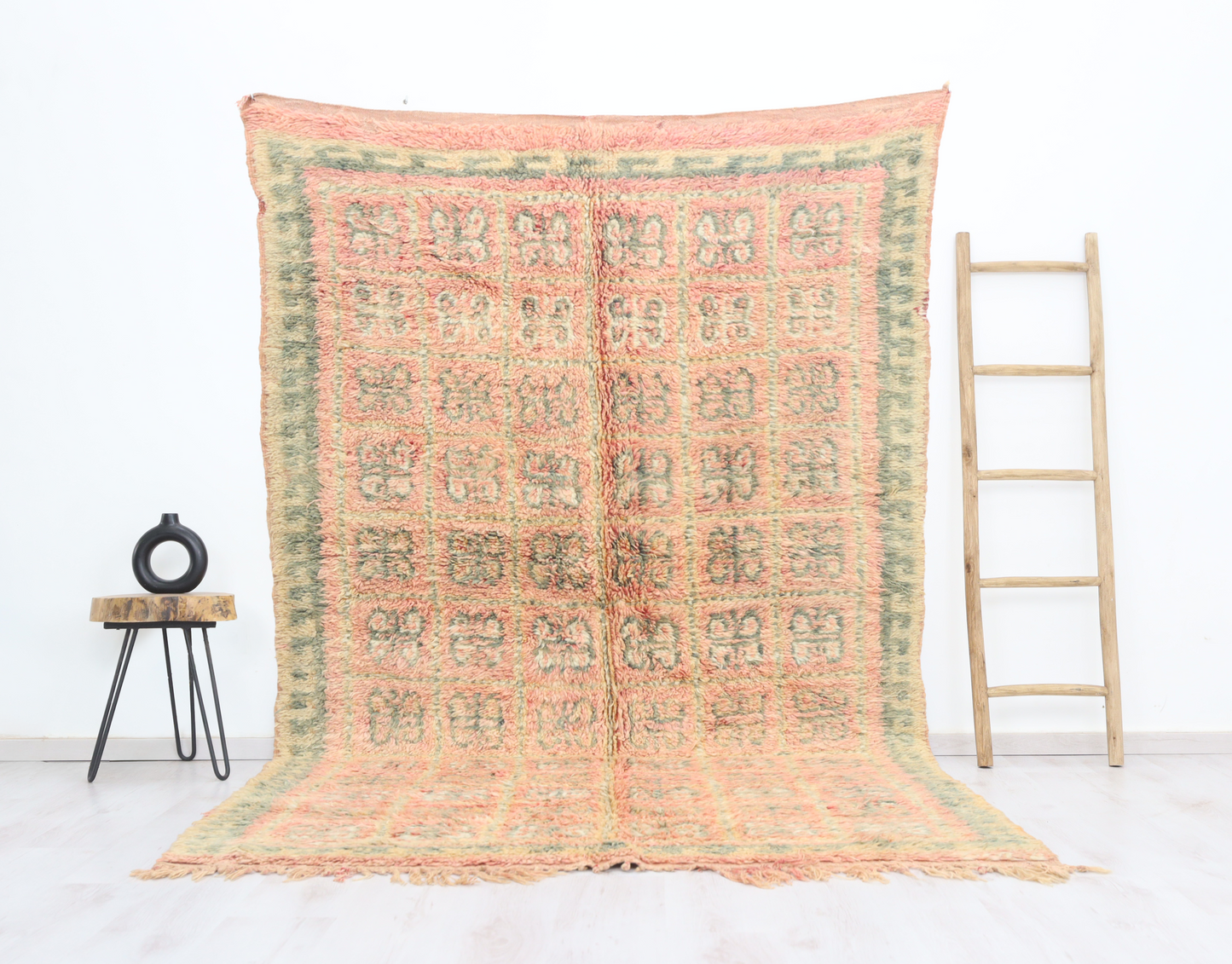 Tafuktit Vintage Moroccan Rug 5'8" x9'6" - Street-Wave