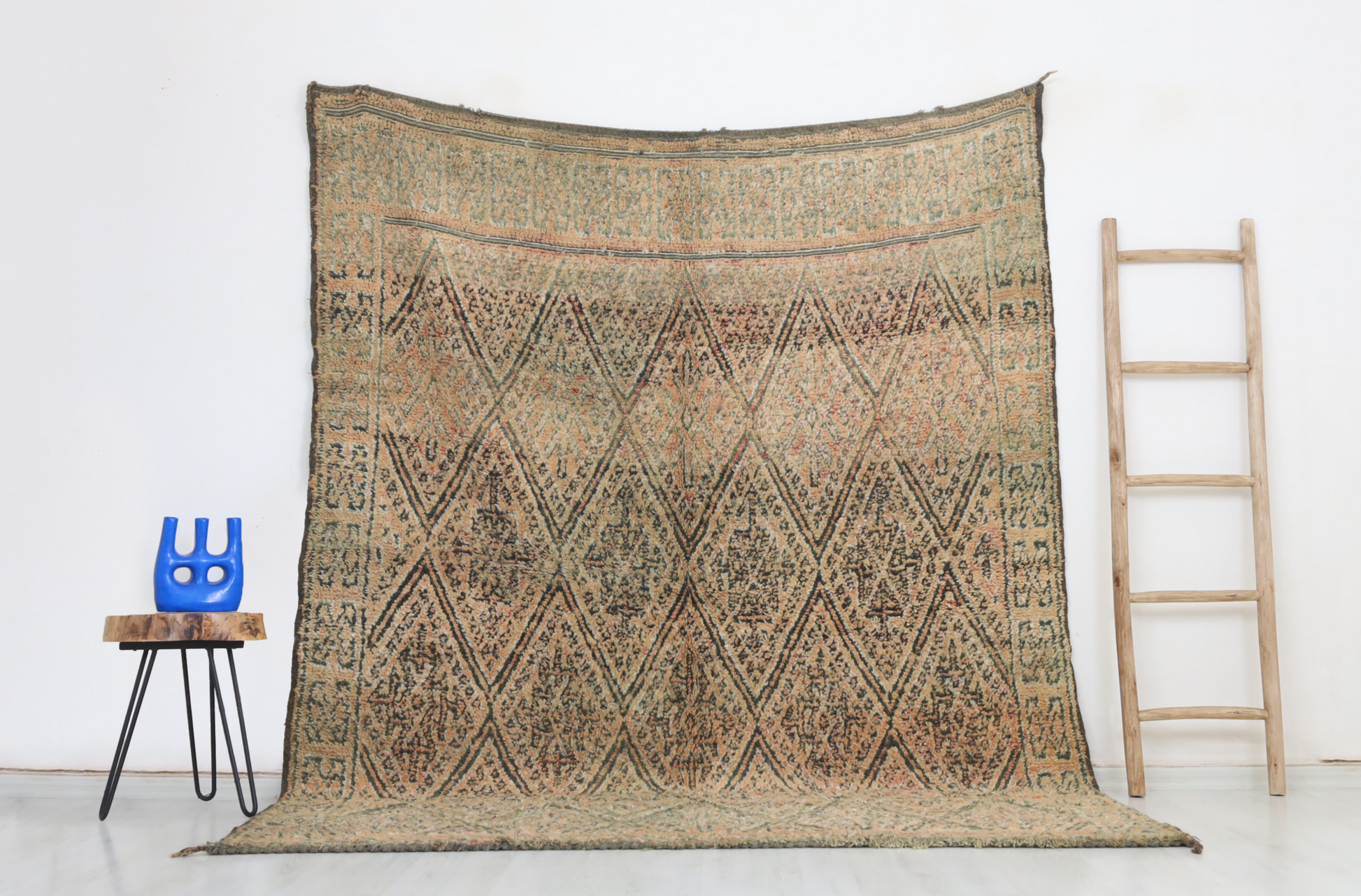Abarghus Vintage Moroccan Rug  6'8" x8'3" - Street-Wave