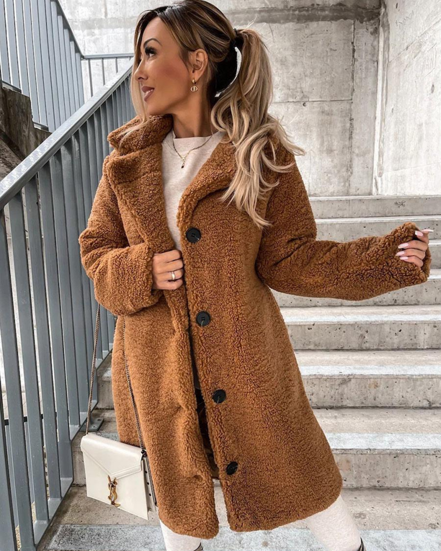 Street-wave Teddy Coat For Women Ultra Cozy Plush Winter Outerwear With Timeless Style