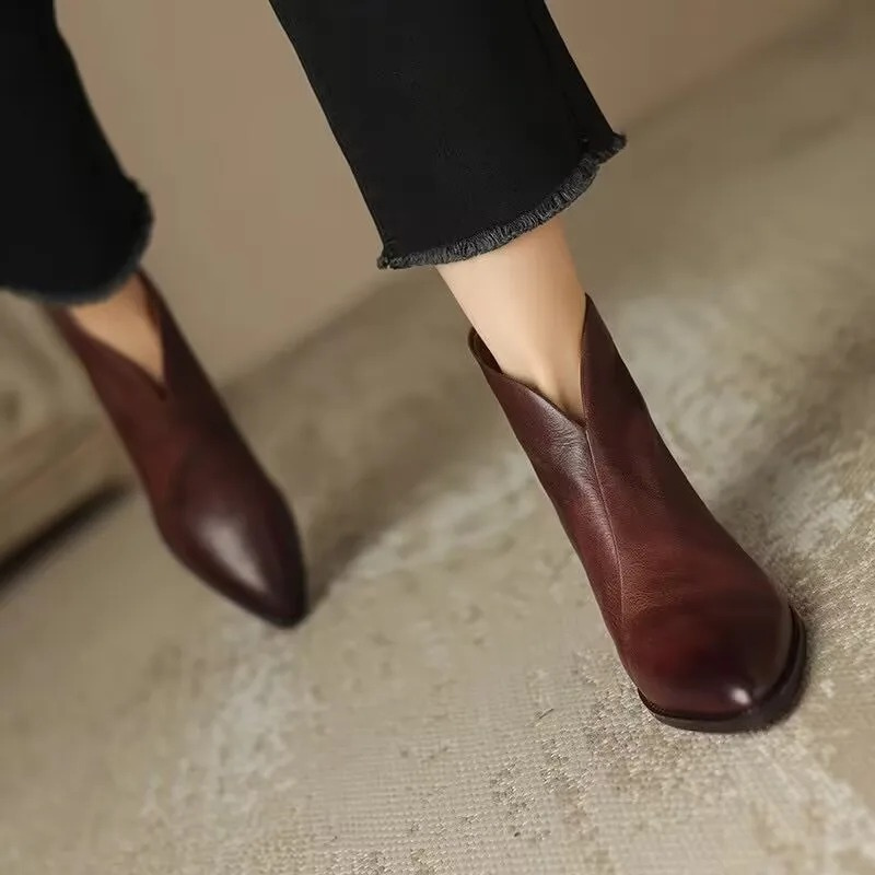 Street-Wave Leather Pointed Toe Ankle Boots With Side Zip Block Heel Chic Fit For Women