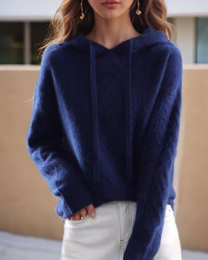 Street Wave Cozy Hoodie For Women With Soft Knit Warmth Plush Fleece Lined And Effortless Everyday Style