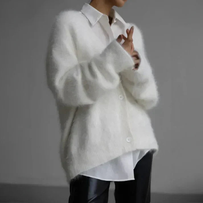 Street-wave Cashmere Cardigan LAurablend Couture Luxuriously Soft Knit For Trendsetting Women And Elegant Occasions