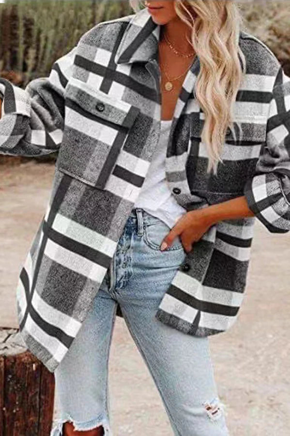 Street-Wave Women's Plaid Jacket With Front Pockets Oversized Cozy Everyday Outerwear For Chic Casual Looks