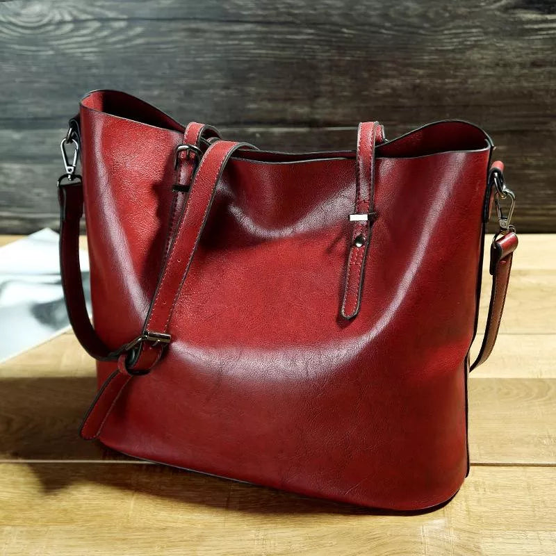 Vintage Leather Shoulder Bag Francisca by Streetwave for Style Savvy Women with Timeless Patina and Modern Functionality